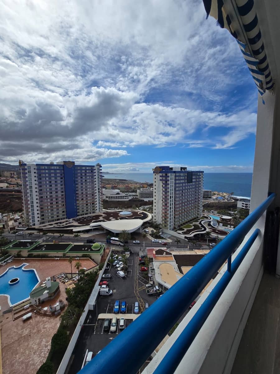 Apartment for sale in Playa Paraiso with pool - € 215,000 (Ref: 9702403)