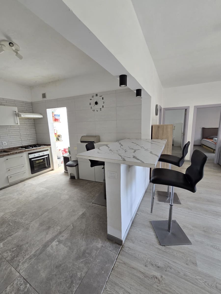 2 soveværelse Lejlighed til salg i Valle de San Lorenzo - € 230.000 (Ref: 9755119)