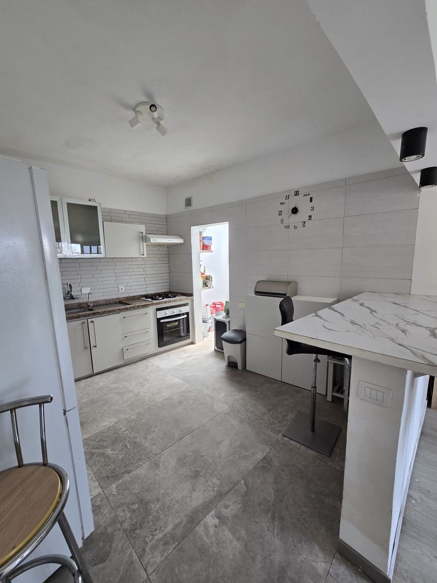 2 soveværelse Lejlighed til salg i Valle de San Lorenzo - € 230.000 (Ref: 9755119)