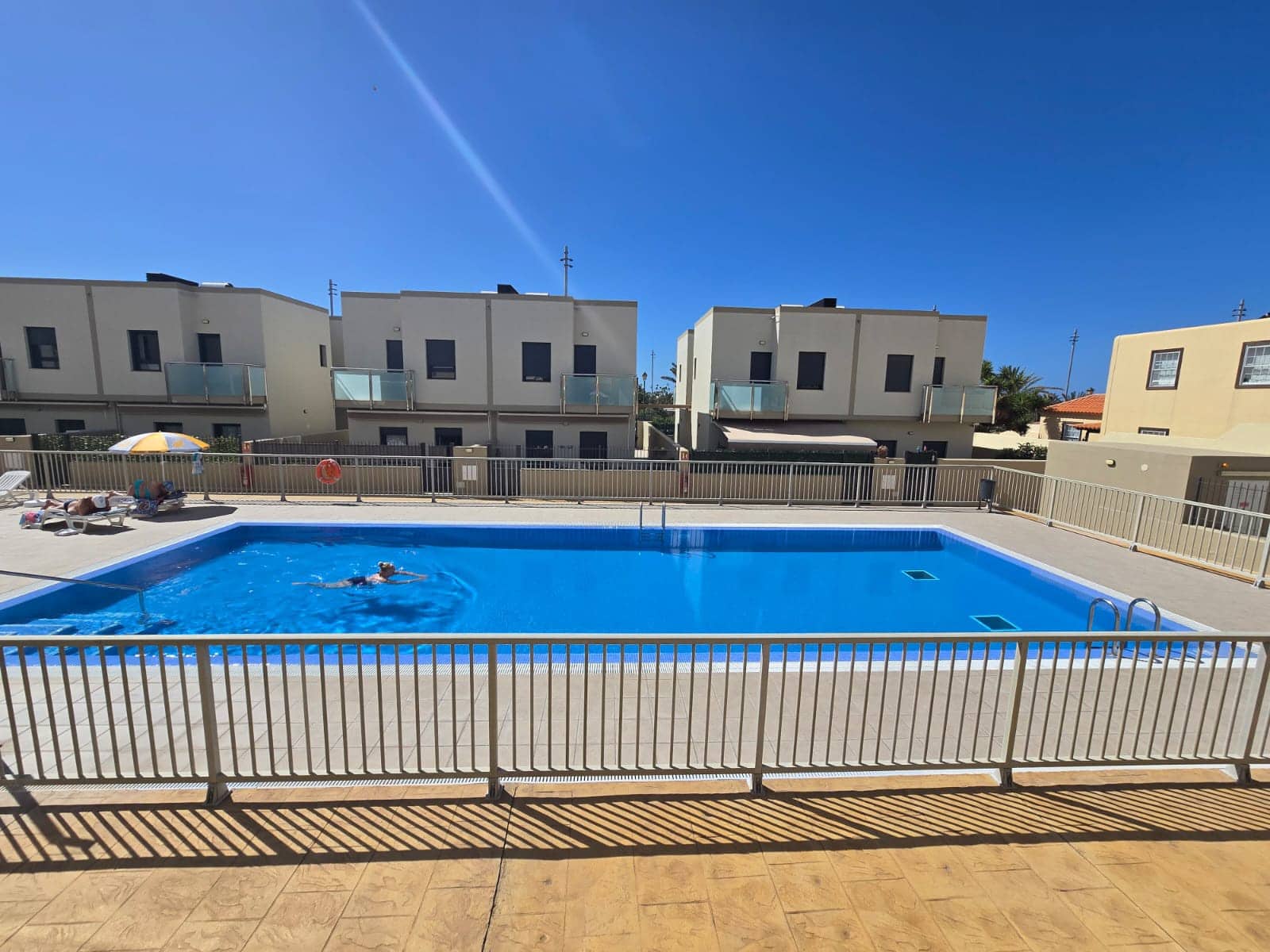 Apartamento de 2 habitaciones en La Estrella en venta con piscina garaje - 350.000 € (Ref: 9758291)