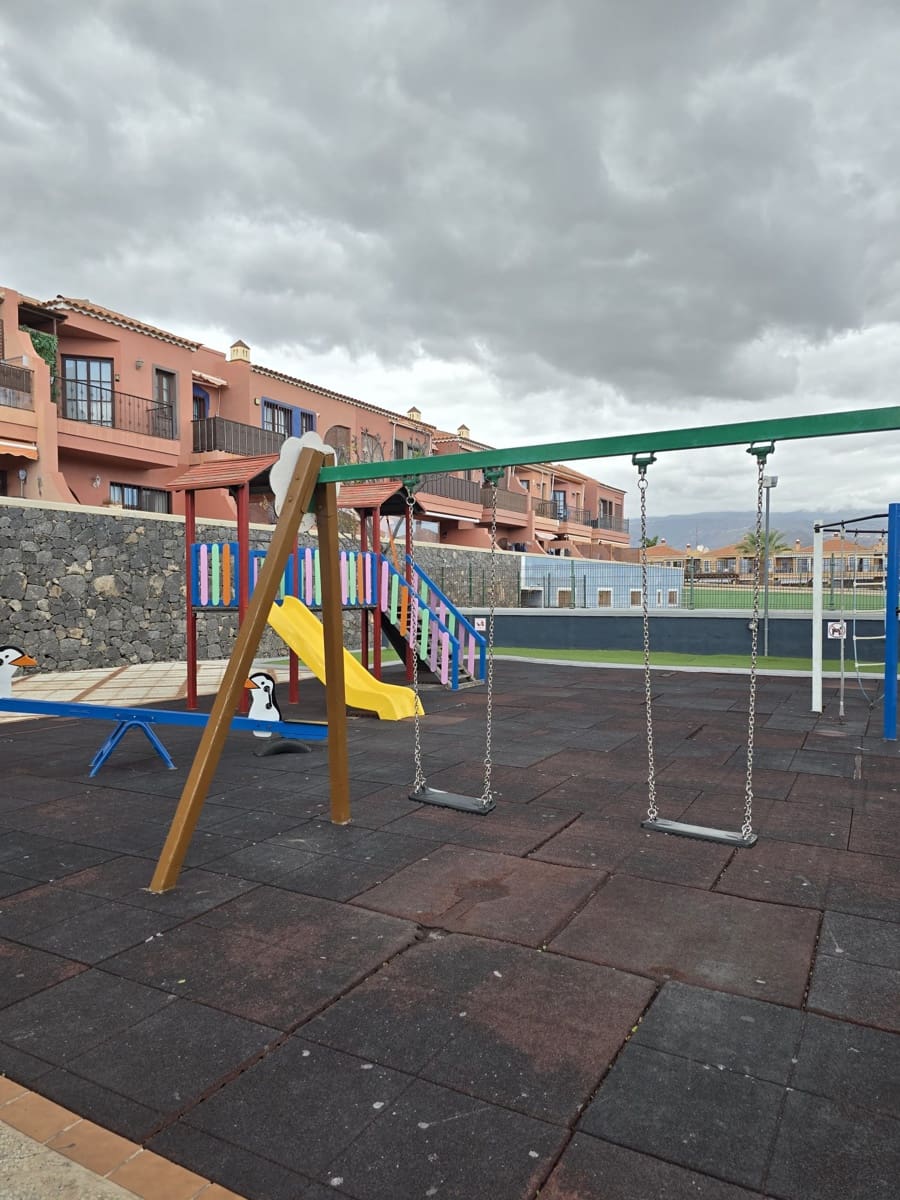 2 bedroom Apartment for sale in Costa del Silencio with pool garage - € 276,000 (Ref: 9778761)