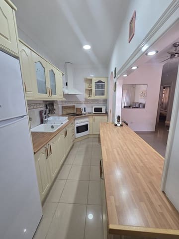 2 soverom Leilighet til salgs i Costa del Silencio, Arona med svømmebasseng garasje - € 276 000 (Ref: 9778761)