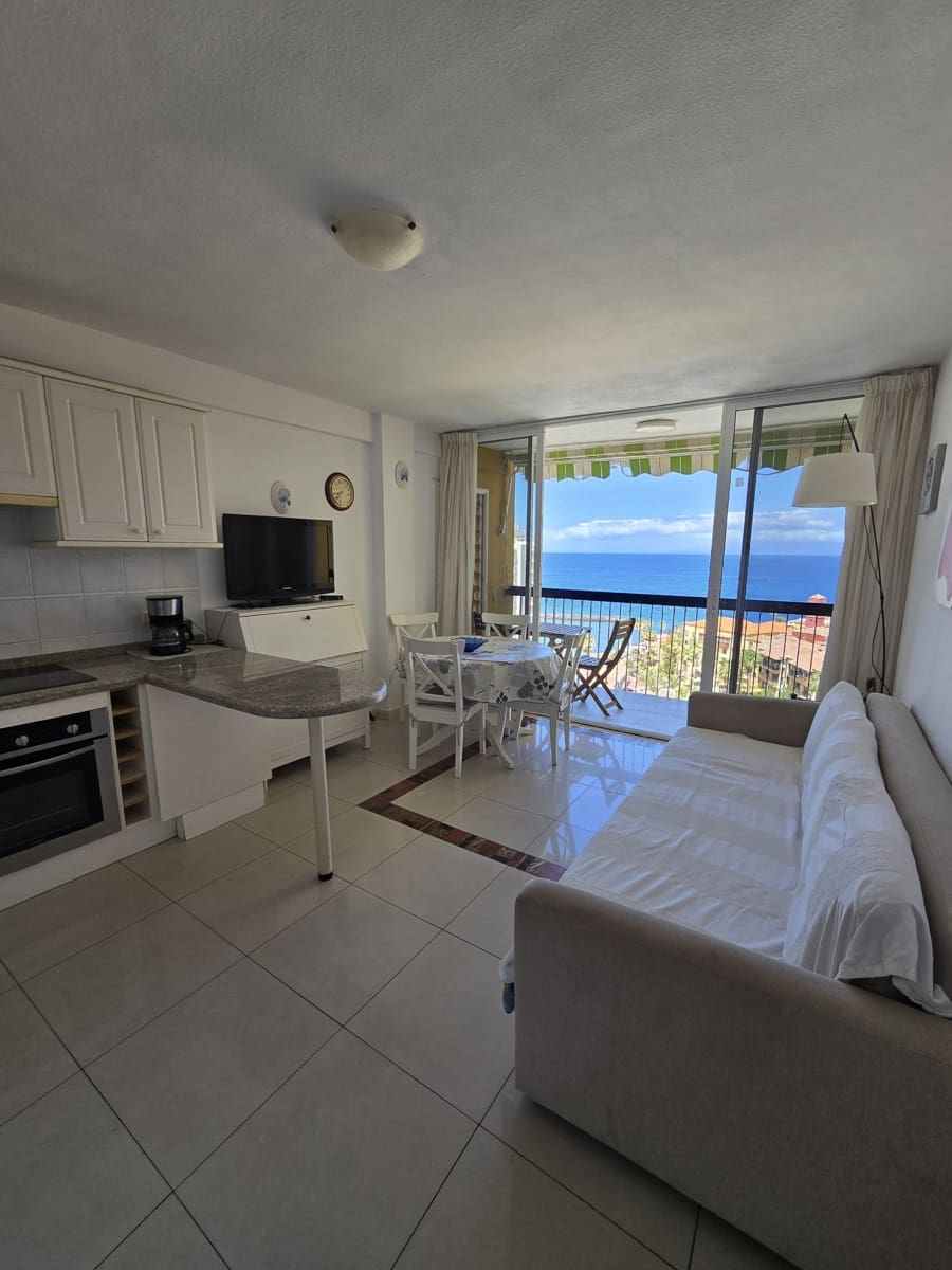 1 bedroom Apartment for sale in Costa Adeje with pool - € 279,000 (Ref: 9841515)