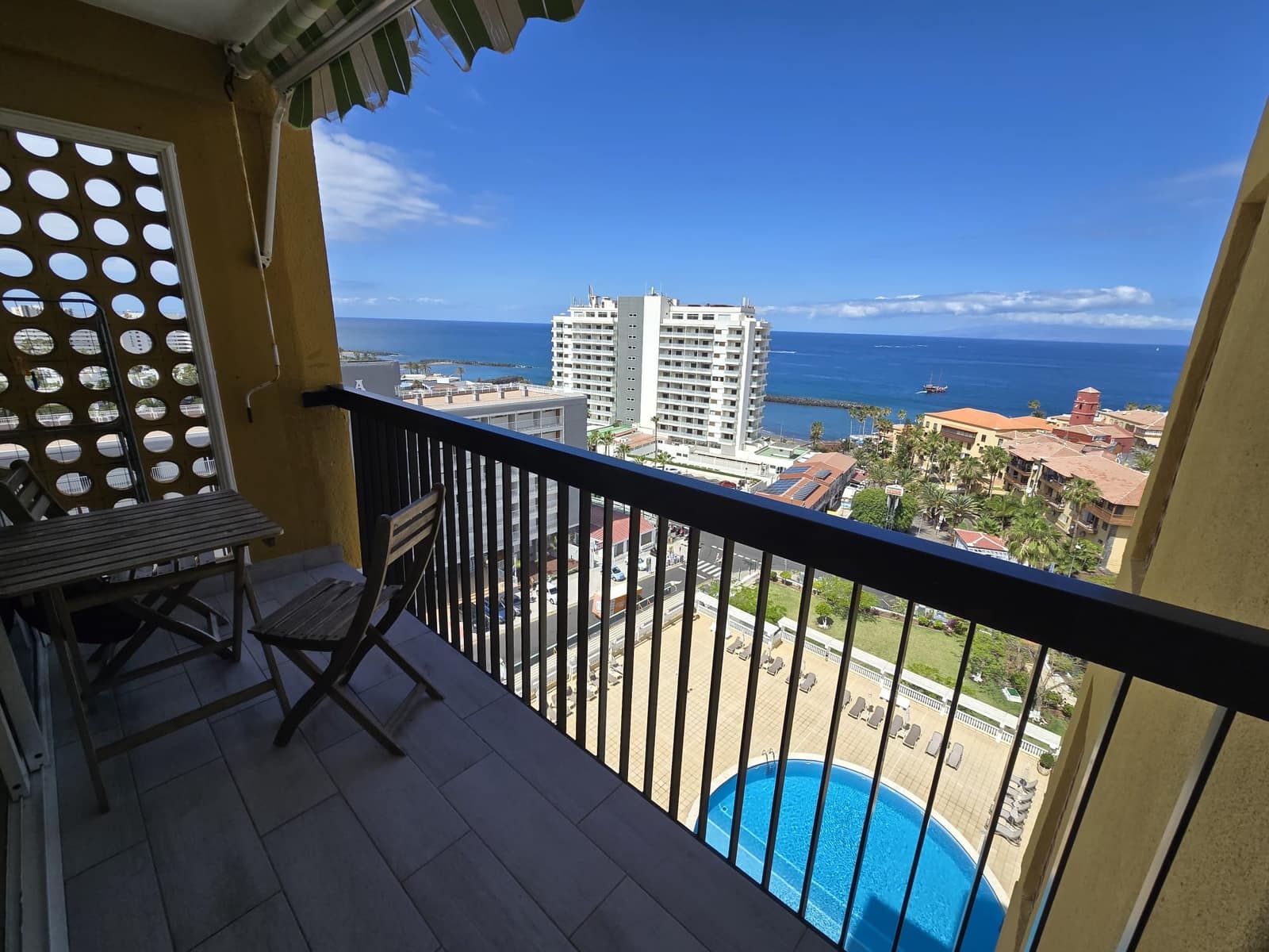 1 bedroom Apartment for sale in Costa Adeje with pool - € 279,000 (Ref: 9841515)
