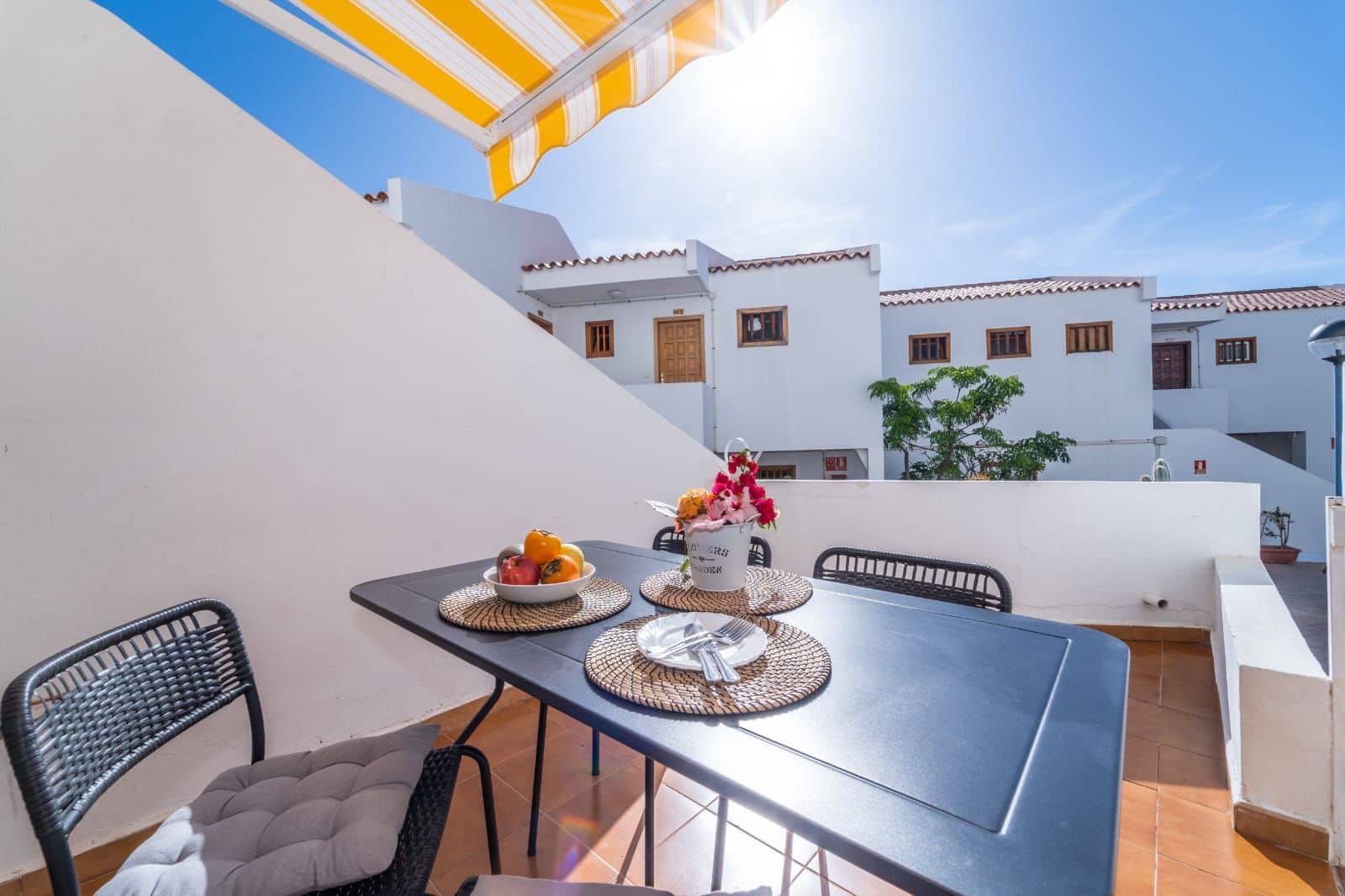 1 soverom Leilighet til salgs i Costa Adeje med svømmebasseng - € 220 000 (Ref: 9946815)