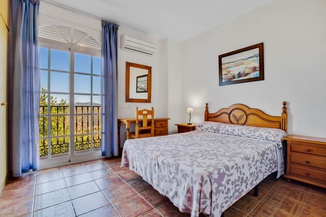 16 slaapkamer Finca/Landhuis te koop in Casabermeja met zwembad garage - € 1.100.000 (Ref: 9028334)