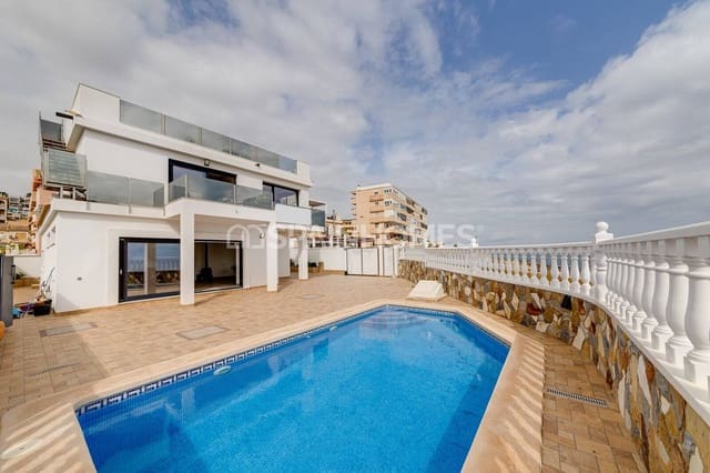 4 Zimmer Villa zu verkaufen in Miramar - Torre del Moro, Torrevieja mit Pool - 990.000 € (Ref: 10034878)