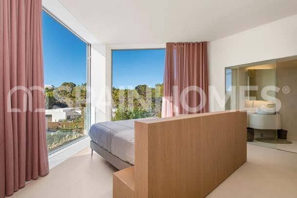 Chalet de 3 habitaciones en San Miguel de Salinas en venta con piscina - 2.490.000 € (Ref: 10048717)