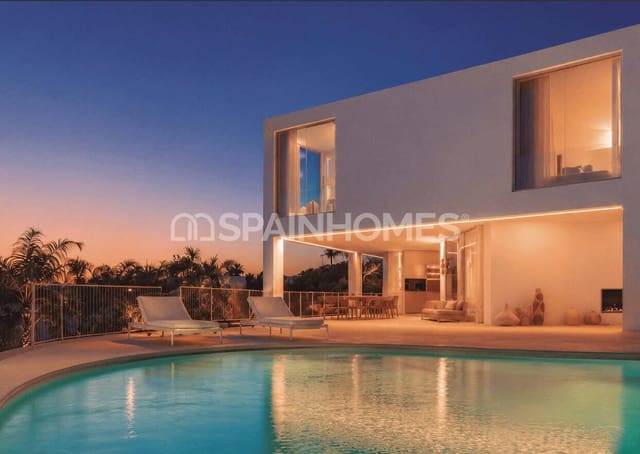 Chalet de 3 habitaciones en San Miguel de Salinas en venta con piscina - 2.490.000 € (Ref: 10048717)