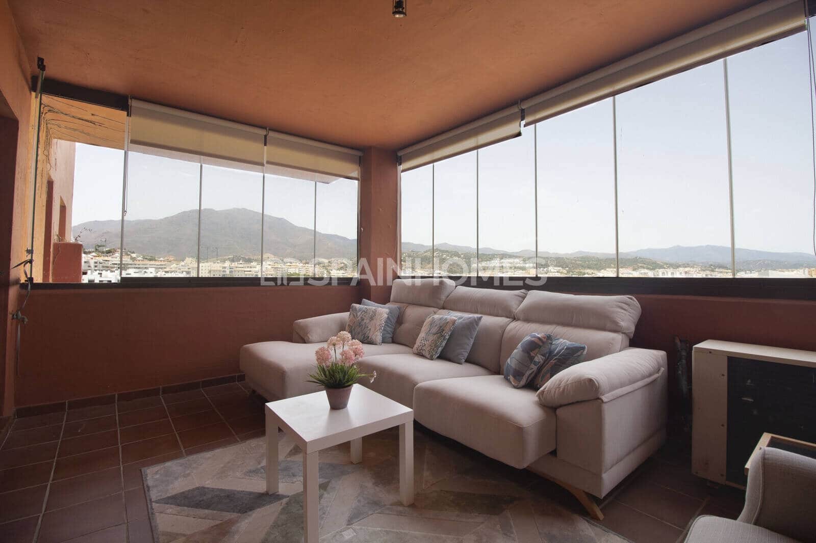 2 slaapkamer Flat te koop in Estepona met zwembad - € 450.000 (Ref: 10048719)