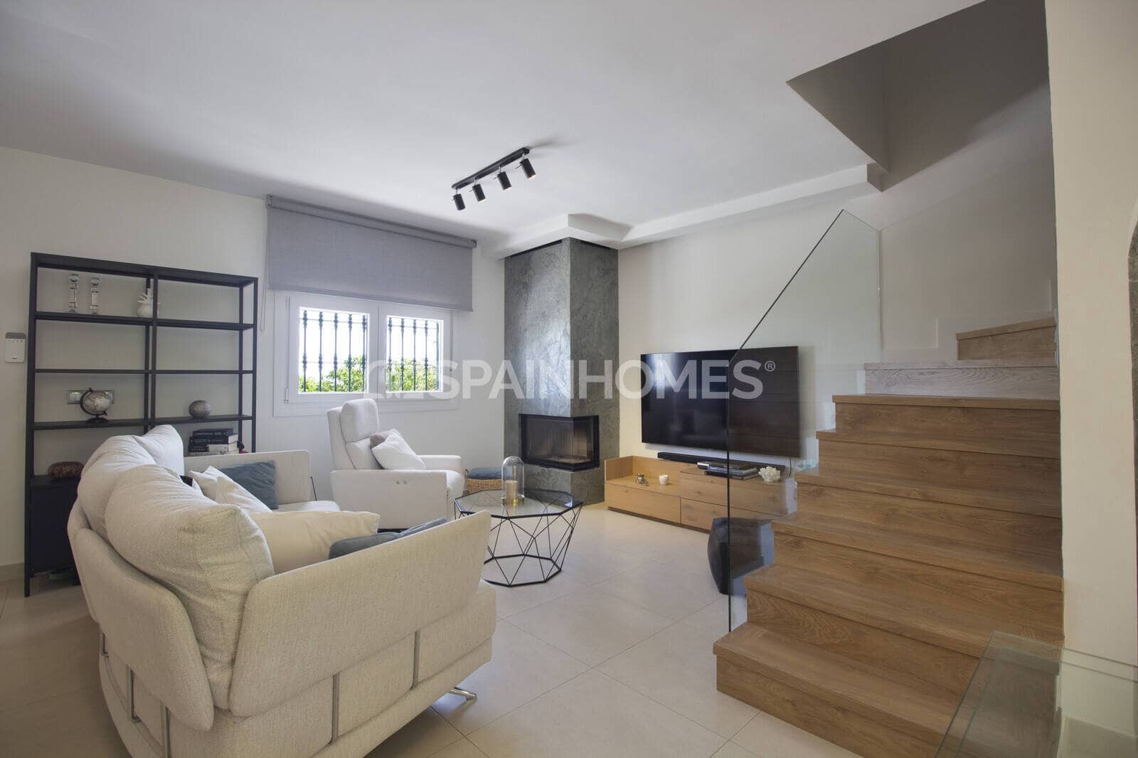3 makuuhuone Huvila myytävänä paikassa Benalmadena mukana uima-altaan - 695 000 € (Ref: 10048723)