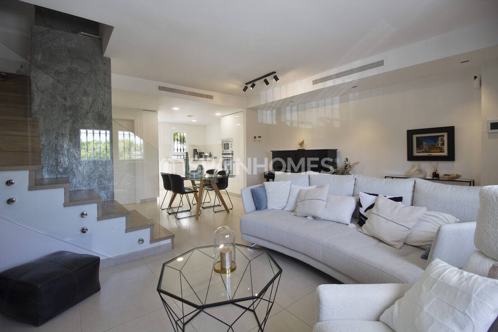 3 makuuhuone Huvila myytävänä paikassa Benalmadena mukana uima-altaan - 695 000 € (Ref: 10048723)