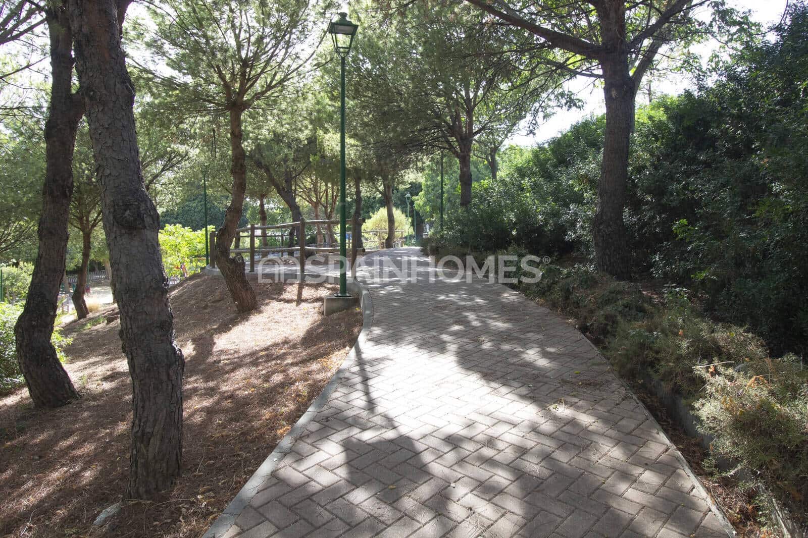 3 makuuhuone Huvila myytävänä paikassa Benalmadena mukana uima-altaan - 695 000 € (Ref: 10048723)