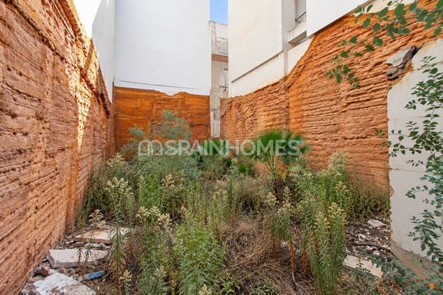 Terrain à Bâtir à vendre à Centro - Muelle Pesquero, Torrevieja - 349 000 € (Ref: 10123413)
