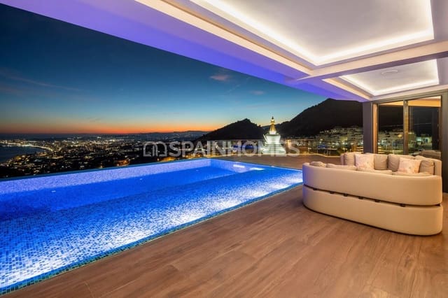 Chalet de 6 habitaciones en Benalmadena Costa, Benalmádena en venta con piscina - 7.985.000 € (Ref: 10123416)