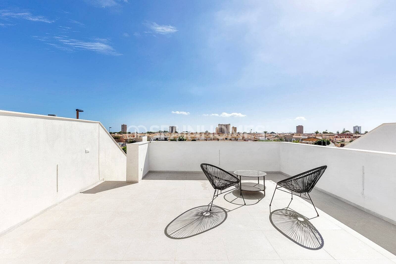Chalet de 3 habitaciones en Los Alcázares en venta con piscina garaje - 429.000 € (Ref: 10139111)