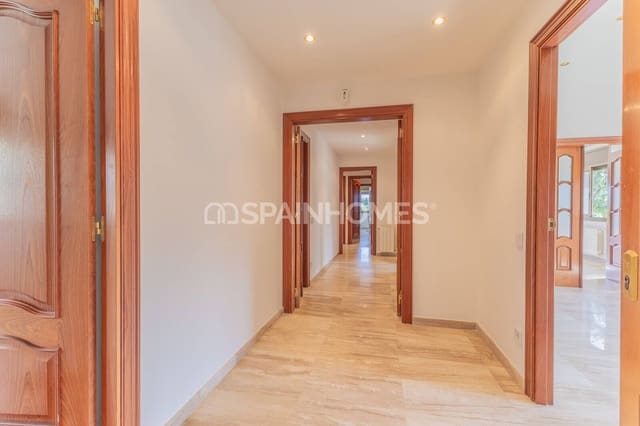8 sypialnia Willa na sprzedaż w Mataró z garażem - 1 150 000 € (Ref: 10157214)