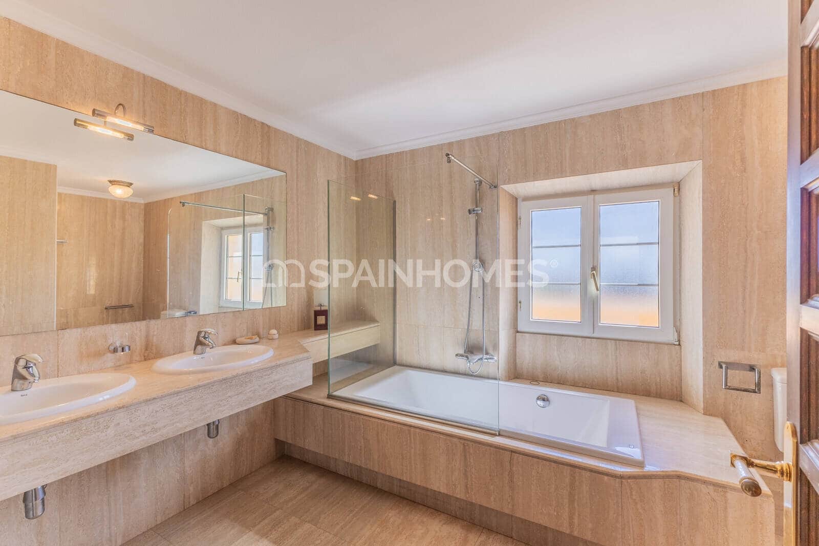 9 bedroom Villa for sale in Teia with pool - € 1,800,000 (Ref: 10157217)