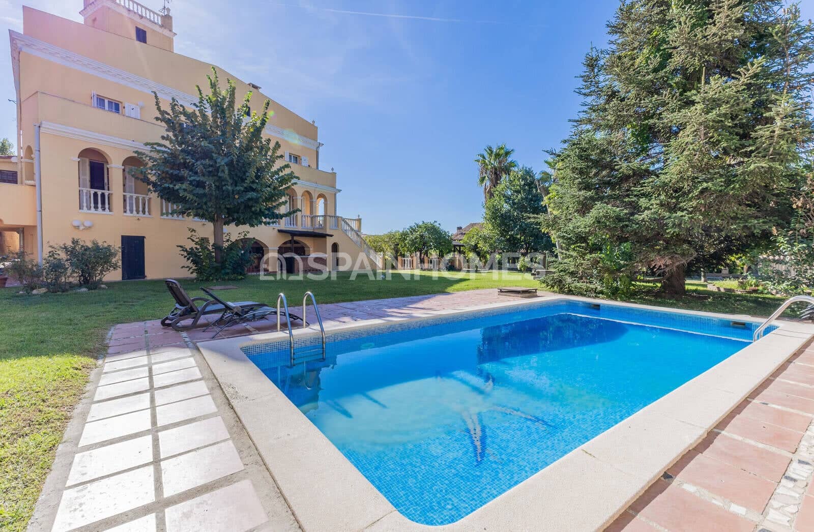 9 bedroom Villa for sale in Teia with pool - € 1,800,000 (Ref: 10157217)