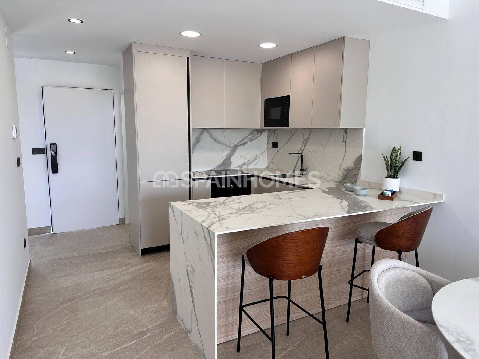 2 slaapkamer Flat te koop in Los Alcazares met zwembad - € 299.000 (Ref: 10176203)