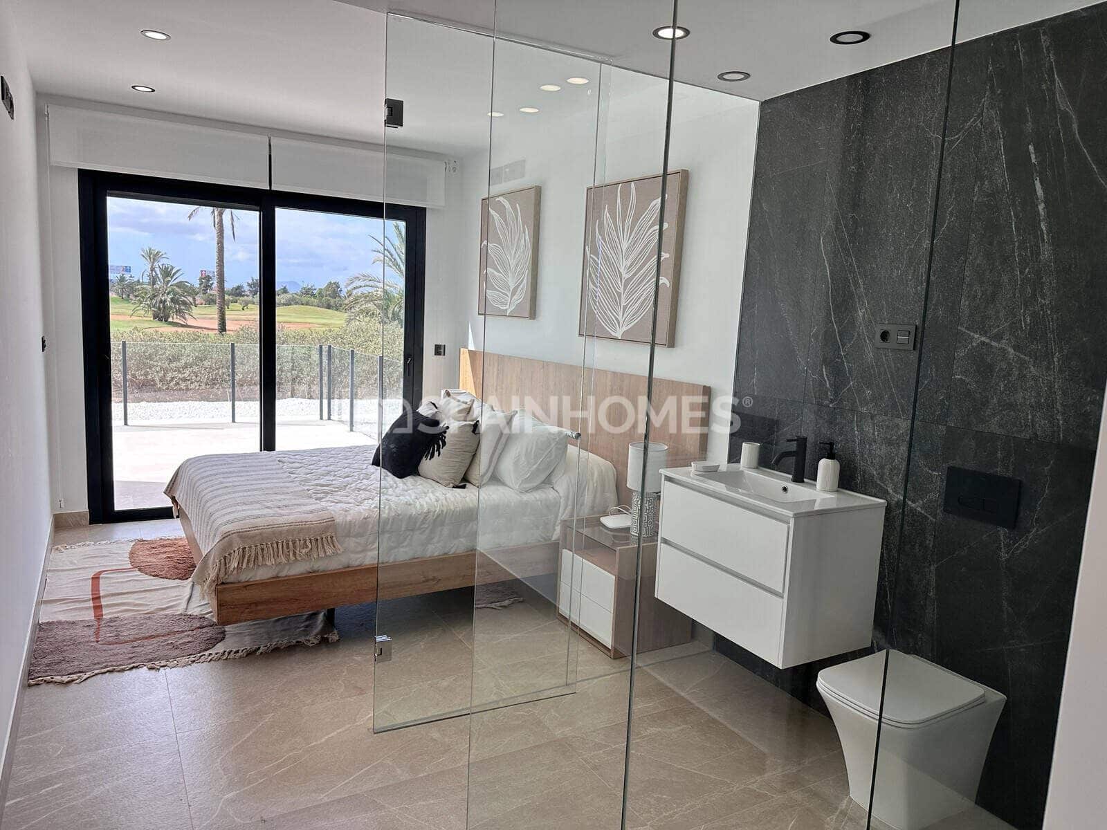 2 slaapkamer Flat te koop in Los Alcazares met zwembad - € 299.000 (Ref: 10176203)