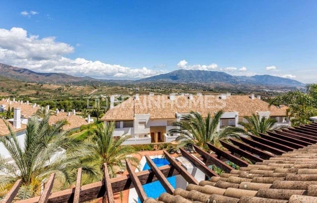 Chalet de 3 habitaciones en Calahonda, Mijas en venta con piscina - 500.000 € (Ref: 10176207)