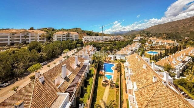 Chalet de 3 habitaciones en Calahonda, Mijas en venta con piscina - 500.000 € (Ref: 10176207)
