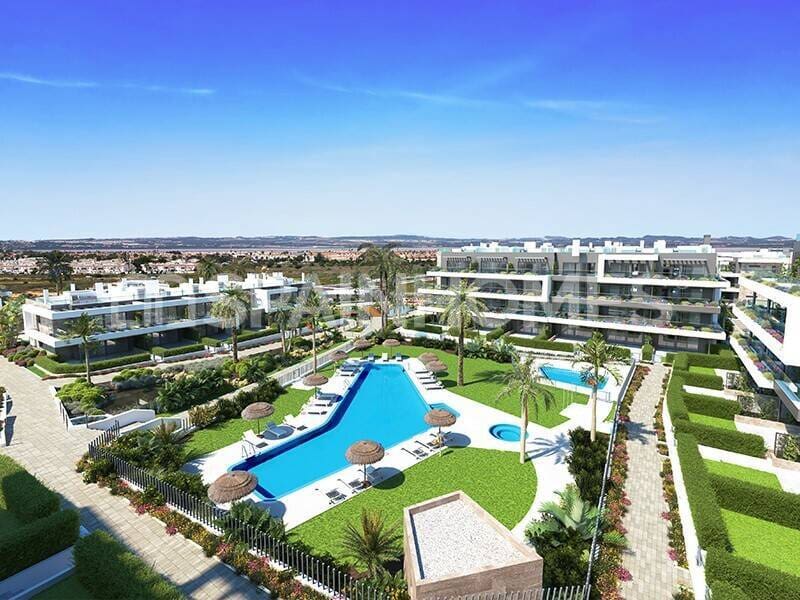 1 chambre Appartement à vendre à Torrevieja avec piscine - 229 000 € (Ref: 8964508)