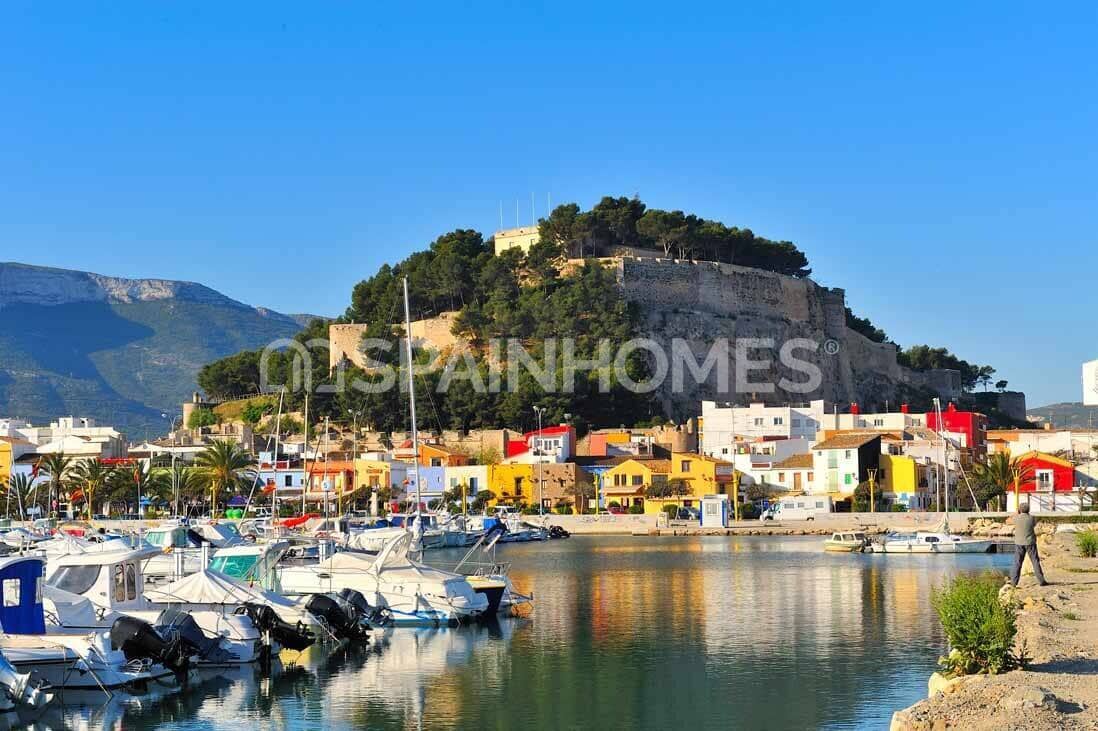 2 soveværelse Lejlighed til salg i Denia med swimmingpool - € 355.000 (Ref: 8964509)