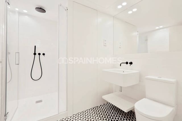 2 sovrum Lägenhet till salu i El Barri Gòtic, Barcelona stad - 490 000 € (Ref: 8964519)