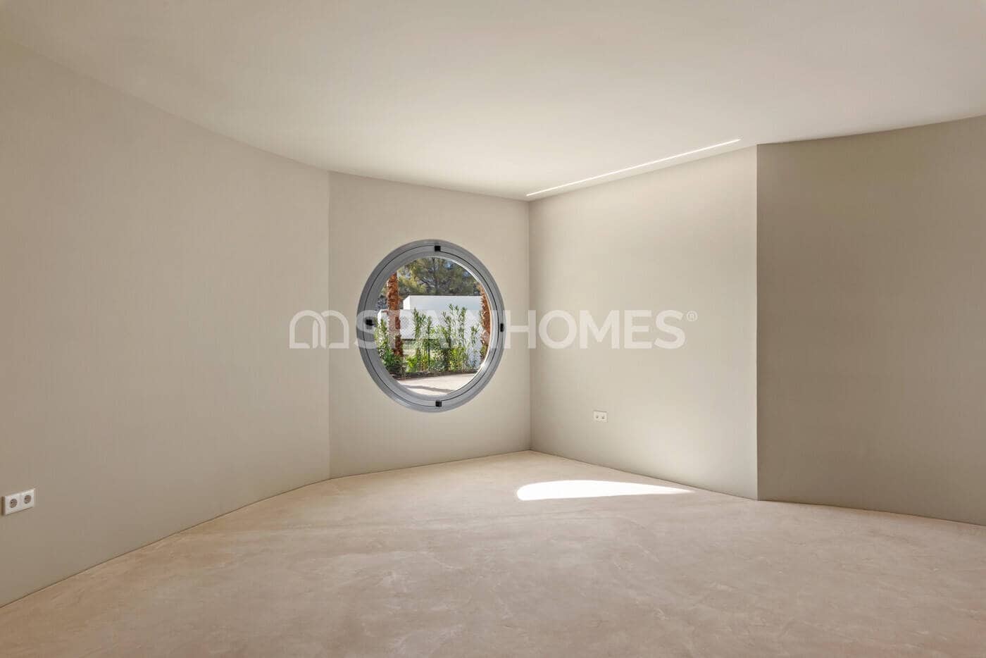 Chalet de 3 habitaciones en San Miguel de Salinas en venta con piscina - 2.365.000 € (Ref: 8964522)