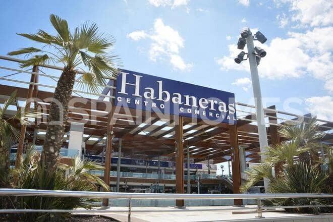 2 bedroom Flat for sale in Torrevieja with pool - € 339,000 (Ref: 8964528)