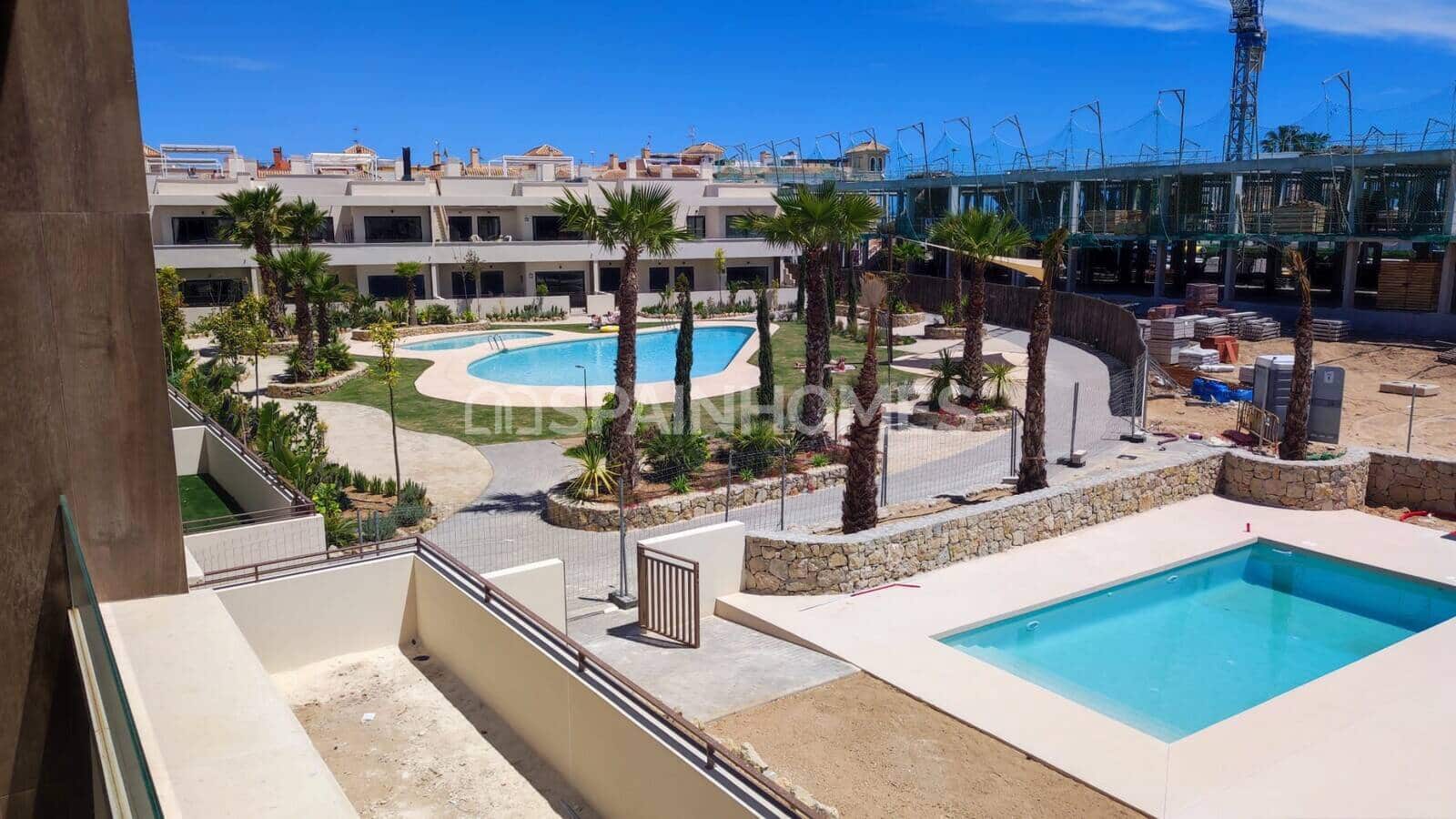 2 soveværelse Lejlighed til salg i Torrevieja med swimmingpool - € 360.000 (Ref: 8964532)