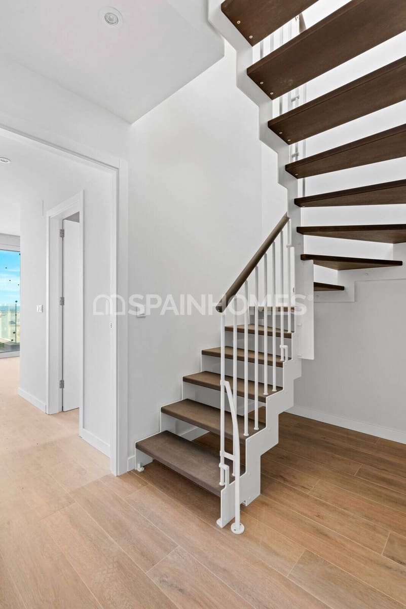 2 bedroom Flat for sale in Playa Flamenca with pool - € 425,000 (Ref: 8964534)