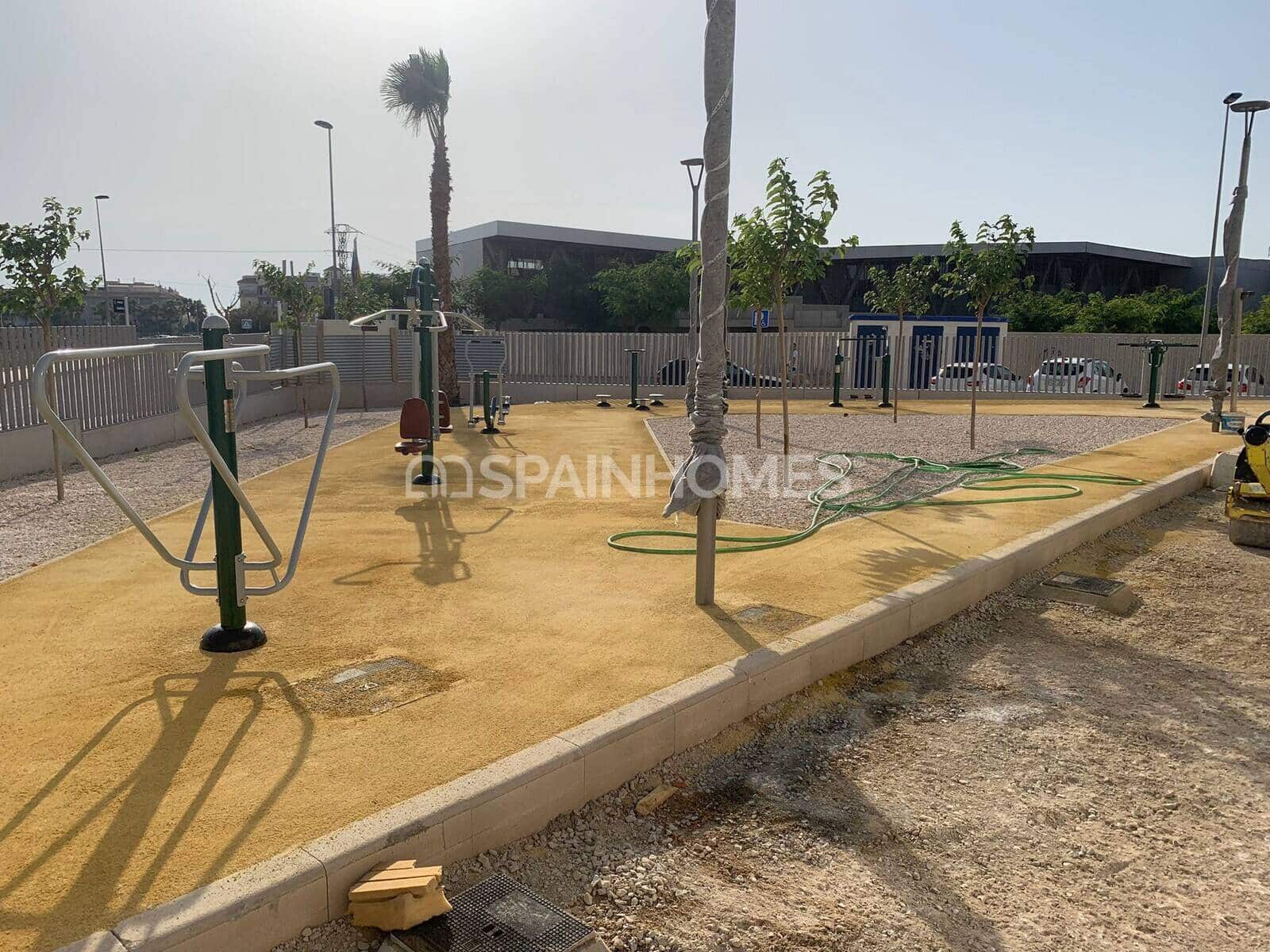 2 bedroom Flat for sale in Playa Flamenca with pool - € 425,000 (Ref: 8964534)