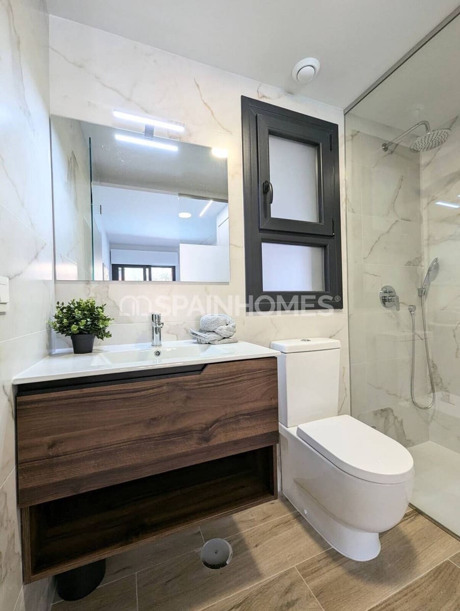 2 sovrum Lägenhet till salu i Villamartin med pool - 320 000 € (Ref: 9439009)