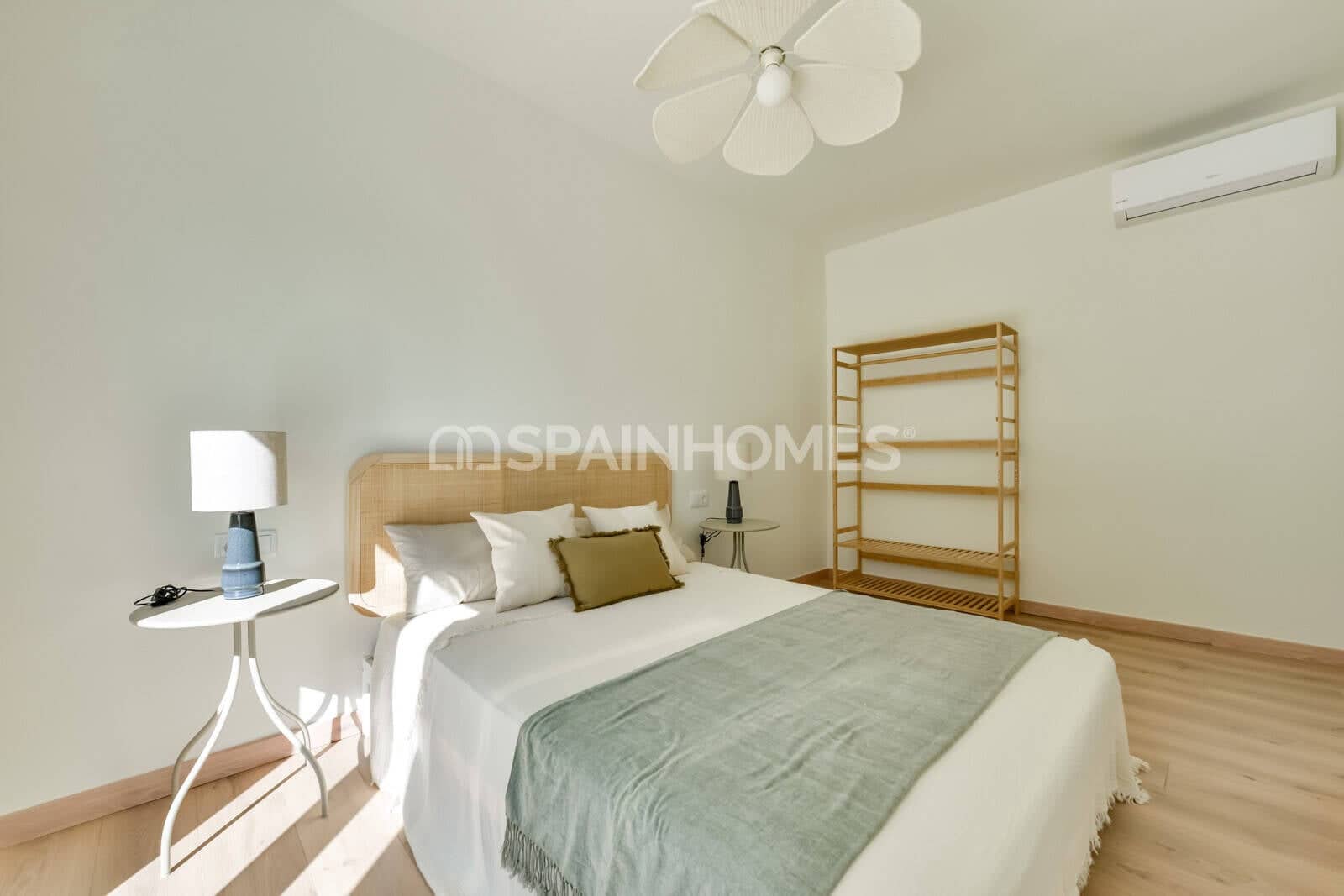 3 bedroom Villa for sale in Altea with pool - € 695,000 (Ref: 9439010)