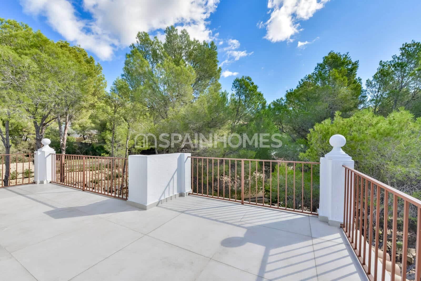 3 bedroom Villa for sale in Altea with pool - € 695,000 (Ref: 9439010)