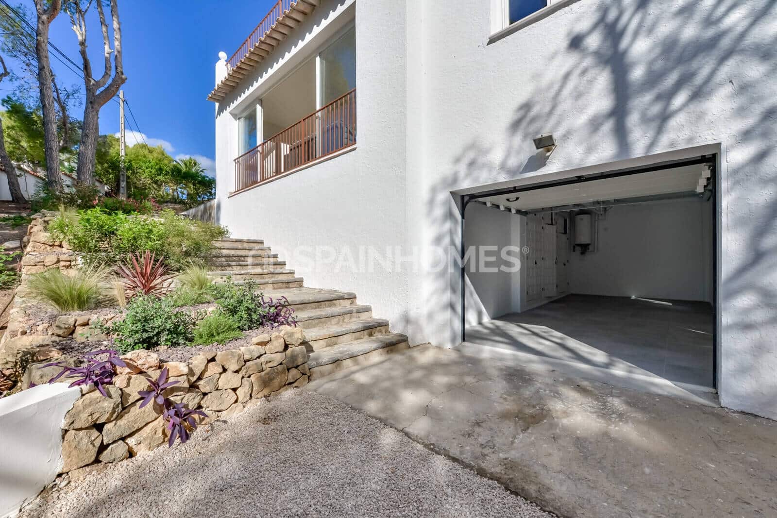 3 bedroom Villa for sale in Altea with pool - € 695,000 (Ref: 9439010)