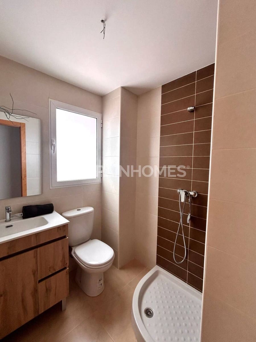 2 bedroom Flat for sale in Cabo Roig with pool - € 201,000 (Ref: 9483318)