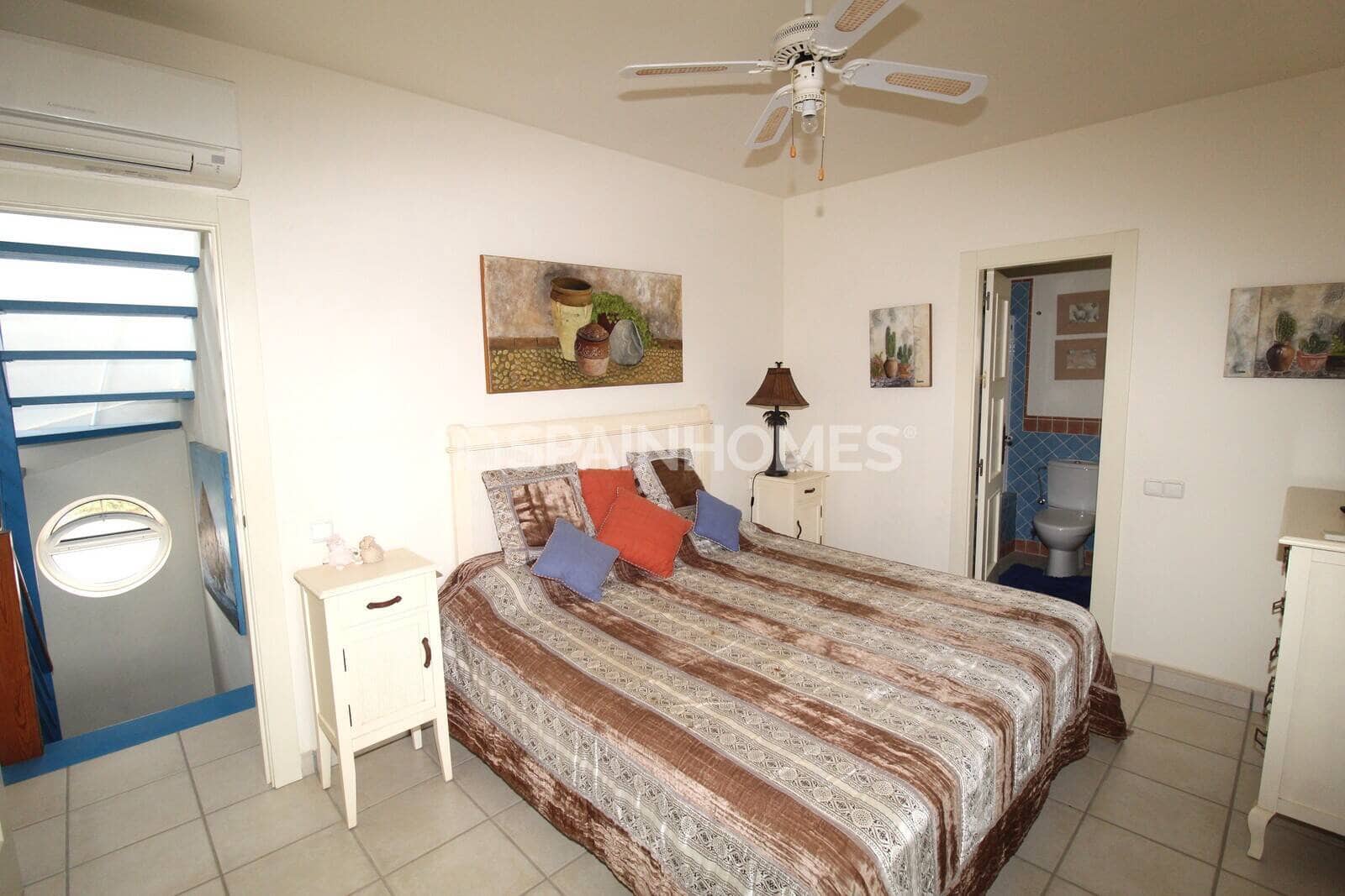 4 bedroom Villa for sale in Cuevas del Almanzora with pool - € 625,000 (Ref: 9484998)