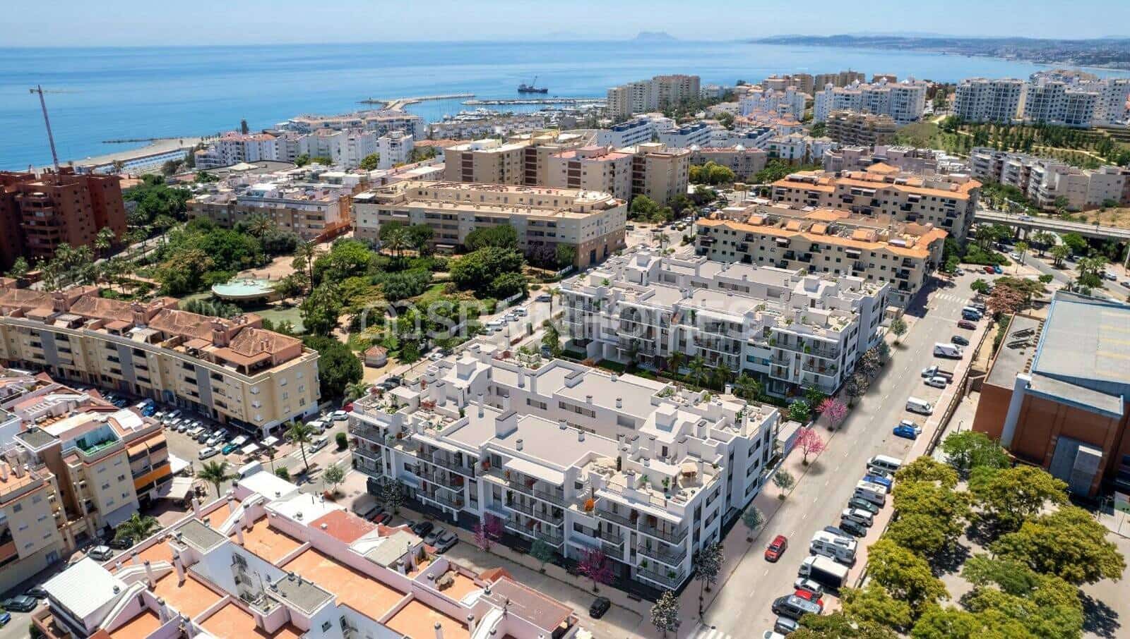 2 sovrum Lägenhet till salu i Estepona med pool - 689 000 € (Ref: 9485005)