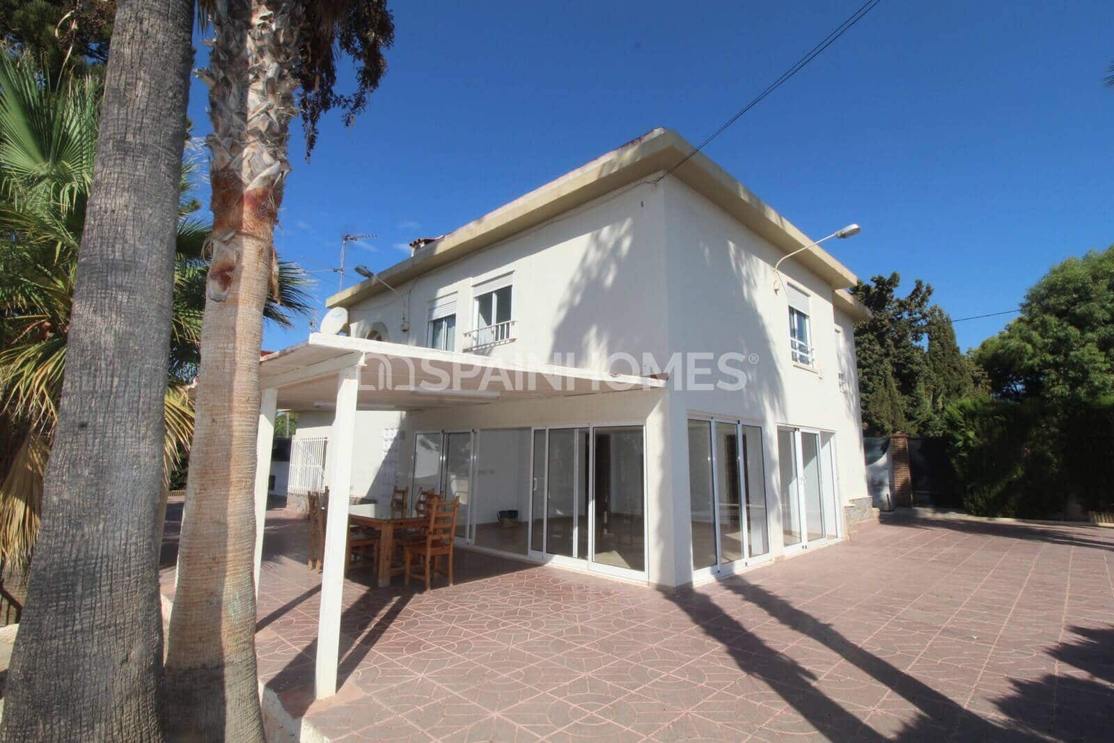 Chalet de 6 habitaciones en Elche / Elx en venta con piscina - 460.000 € (Ref: 9485006)