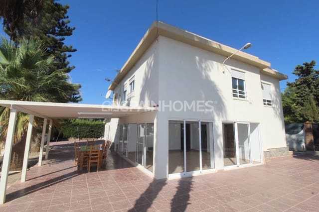 Chalet de 6 habitaciones en Peña de las Águilas, Elche / Elx en venta con piscina - 460.000 € (Ref: 9485006)