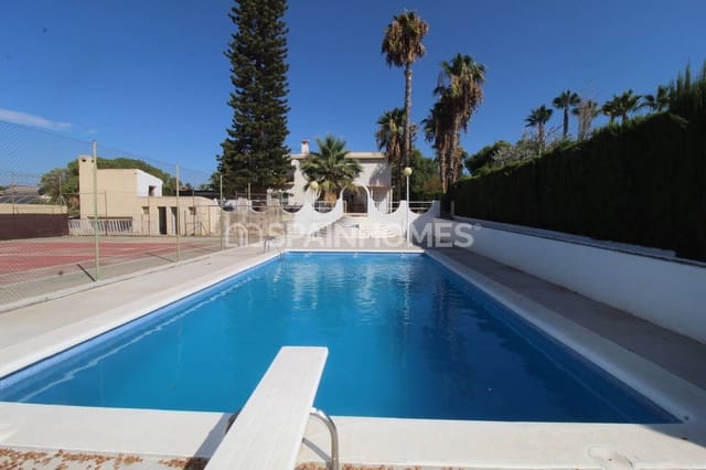 Chalet de 6 habitaciones en Peña de las Águilas, Elche / Elx en venta con piscina - 460.000 € (Ref: 9485006)