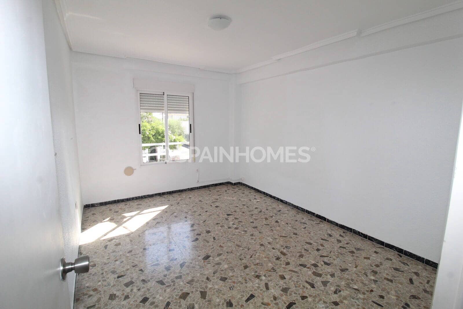 Chalet de 6 habitaciones en Elche / Elx en venta con piscina - 460.000 € (Ref: 9485006)