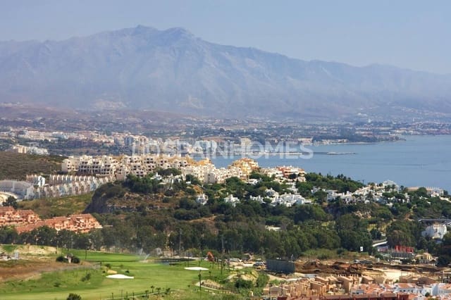 3 chambre Appartement à vendre à La Duquesa / Puerto de la Duquesa, Manilva avec piscine - 398 000 € (Ref: 9485033)