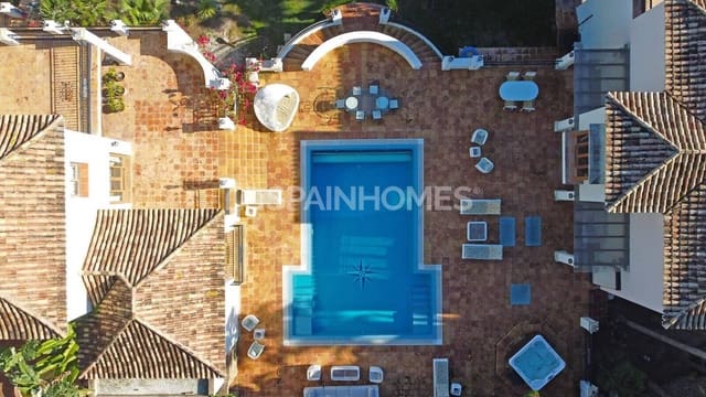 Chalet en El Paraíso, Benahavís en venta con piscina garaje - 13.950.000 € (Ref: 9485035)