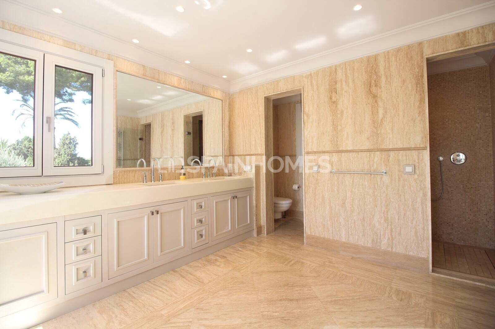 Chalet en Benahavís en venta con piscina garaje - 13.950.000 € (Ref: 9485035)