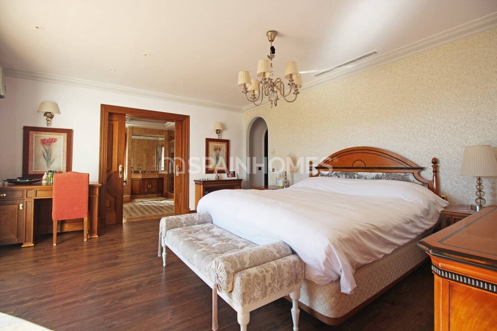 Chalet en Benahavís en venta con piscina garaje - 13.950.000 € (Ref: 9485035)